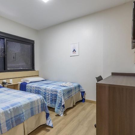 Hotel Lisbor Francisco Beltrão 外观 照片